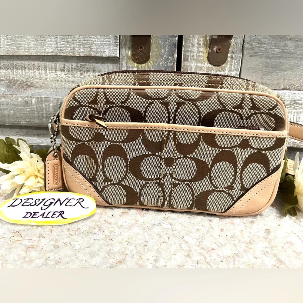 COACH Vintage Signature Canvas Vachetta Leather Trim Belt Bag Mint Cond